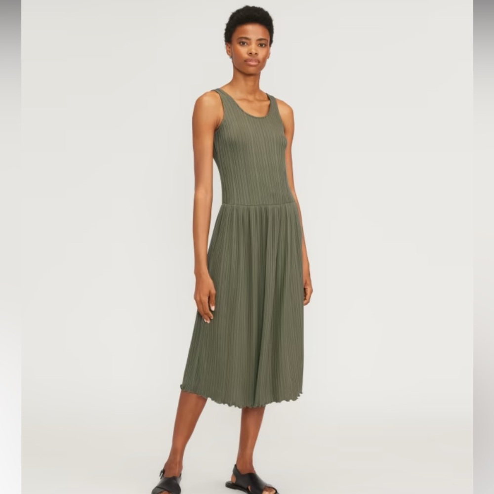 Ribbed Soft Knit Scoop Neck Dress